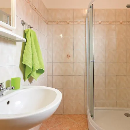 Beautiful Apartment In Marcana With Wifi * Marčana